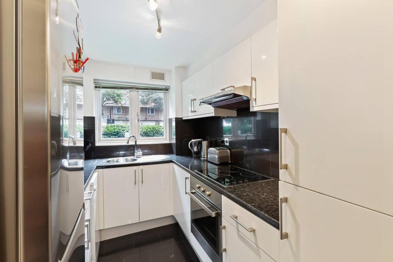Beautiful And Cosy 2 Bedroom Flat ลอนดอน ภายนอก รูปภาพ
