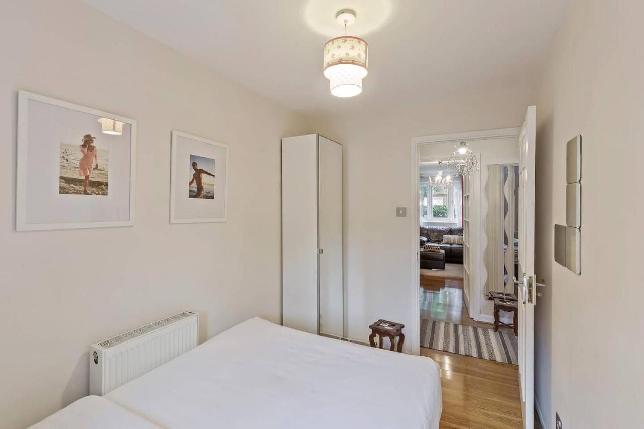 Beautiful And Cosy 2 Bedroom Flat ลอนดอน ภายนอก รูปภาพ