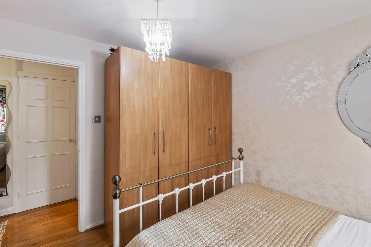 Beautiful And Cosy 2 Bedroom Flat ลอนดอน ภายนอก รูปภาพ